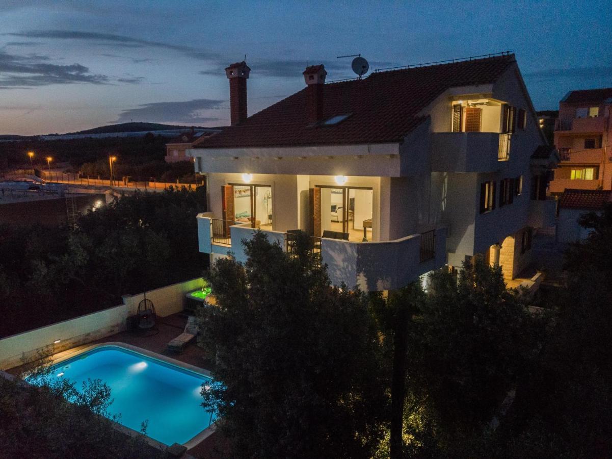 Villa Slavica Sveti Filip i Jakov Luaran gambar